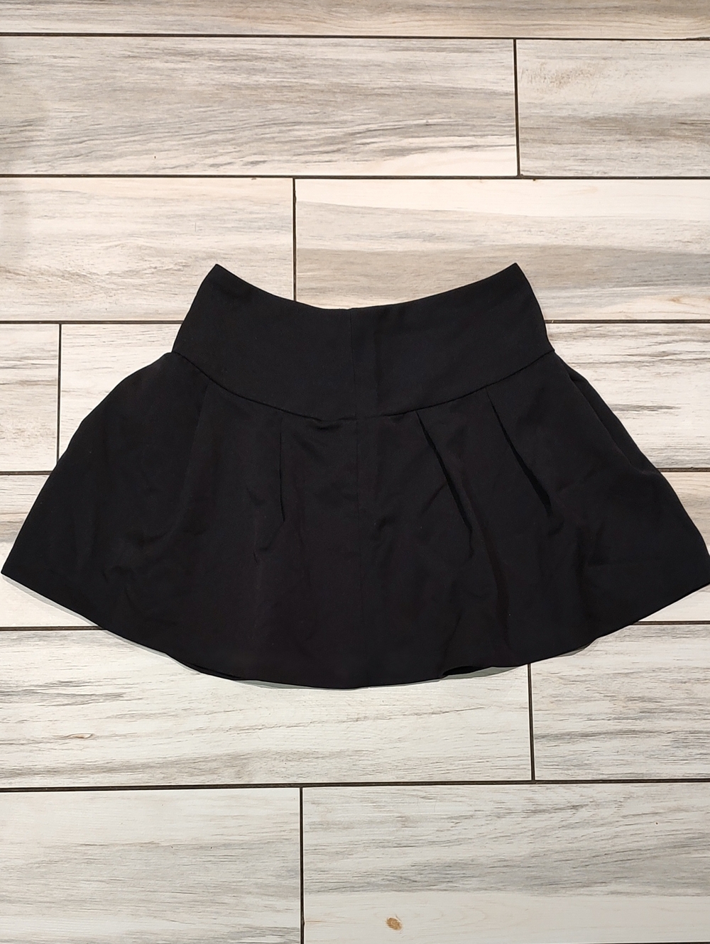 H&M Black Mini Skirt